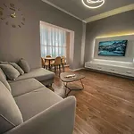 Niko\'S Apartment